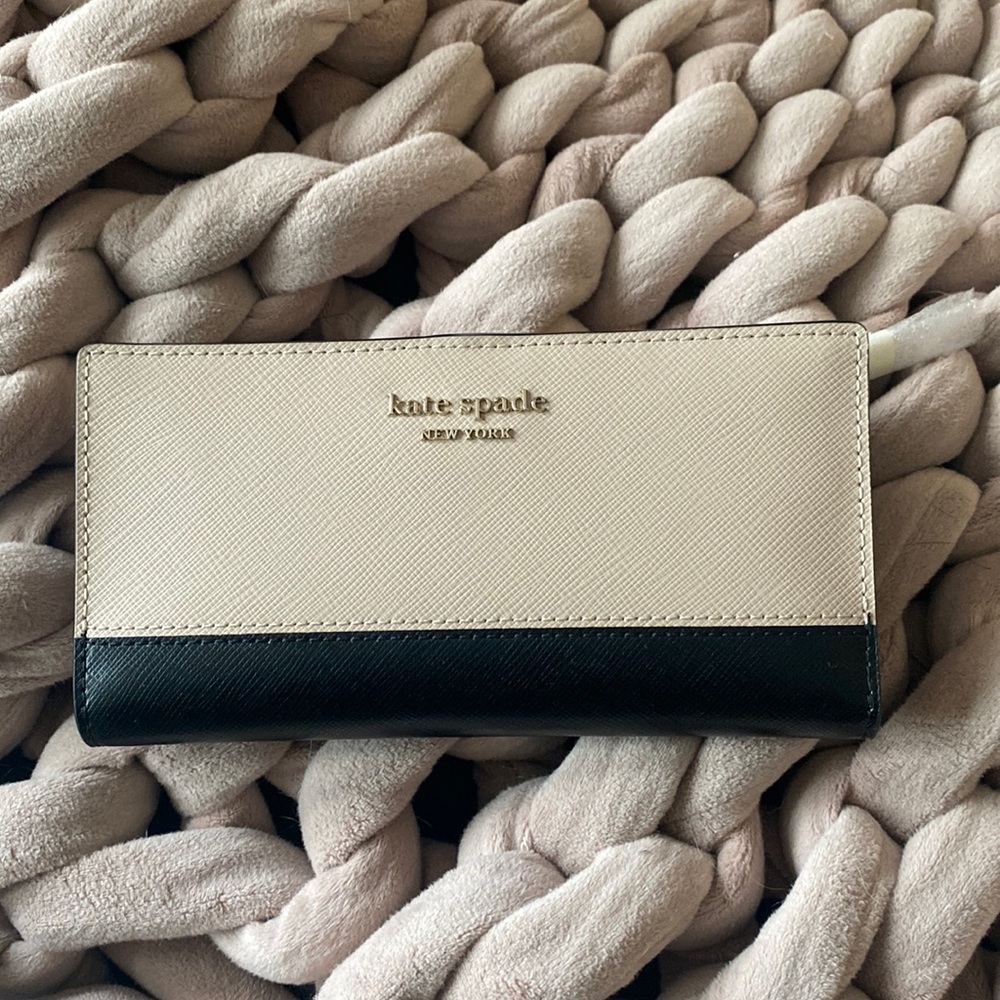 Leather Kate Spade bi-fold wallet